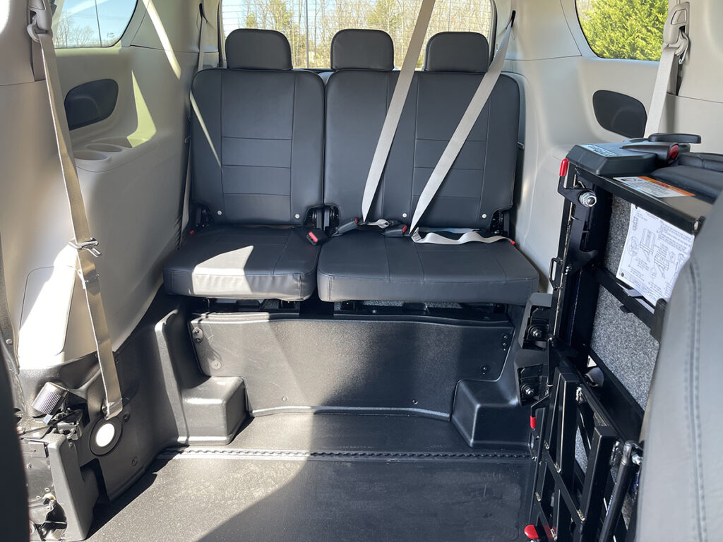 Braun van E-4 Side Entry interior w/ fold